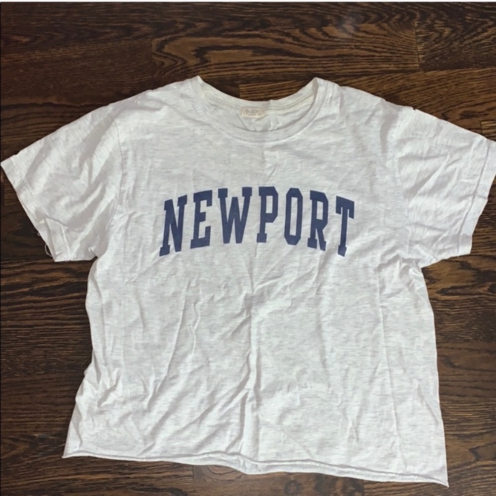 BUNDLE !! 3 BRANDY MELVILLE SHIRTS